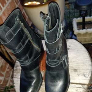 Sorel Black Leather Women's Wedge Boots